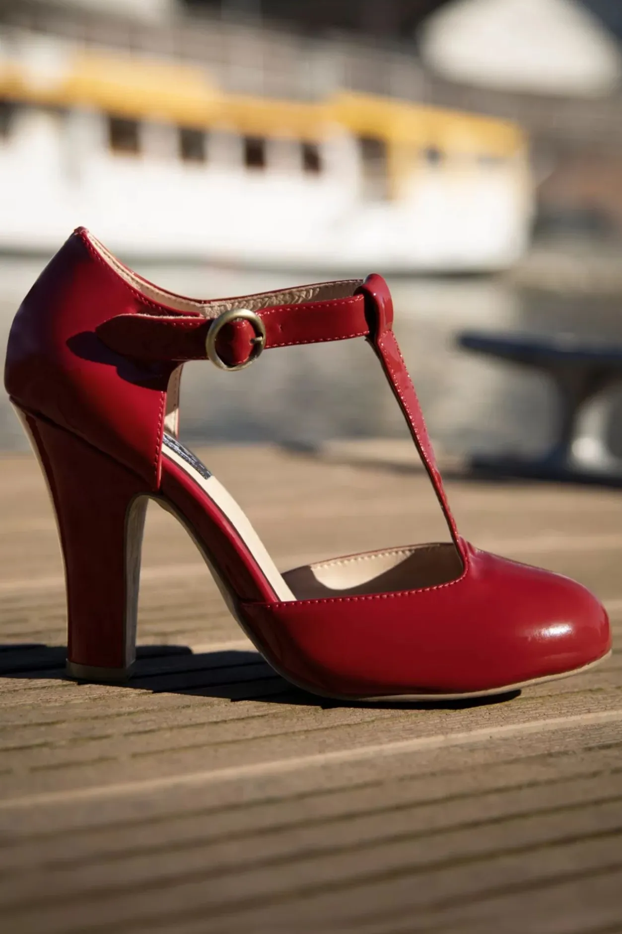 Lola Ramona u2665 Topvintage June Effortlessly Elegant Lakpumps In Vurig Rood>Vrouwen Pumps