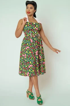 Collectif Clothing Waverly Strawberry Patch Swing Jurk In Groen>Vrouwen Swing Jurken